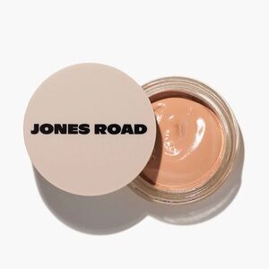 NWT Jones Road | What The Foundation | Shade Beige